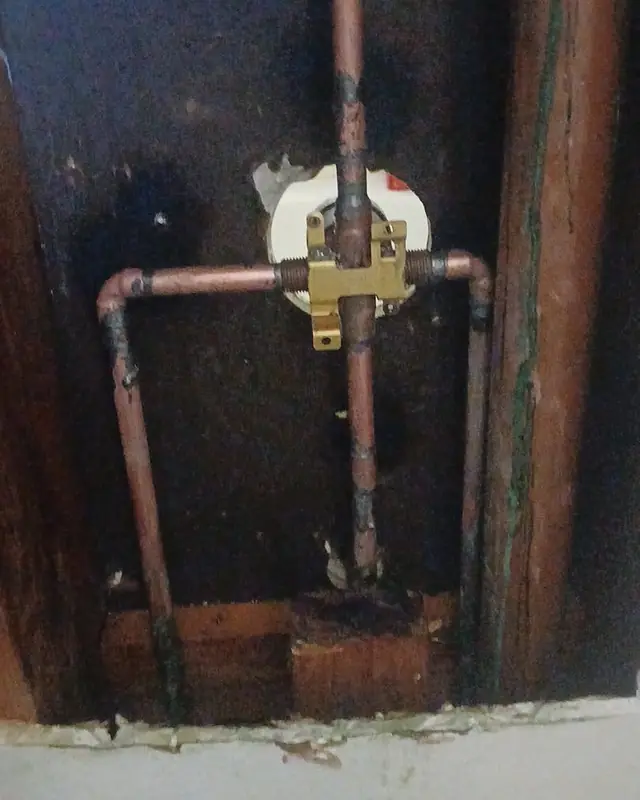 Shower valve plumbing on a Jeff's Plumbing job
