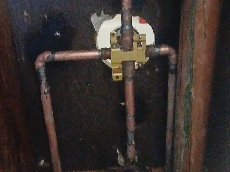 Shower valve plumbing on a Jeff's Plumbing job